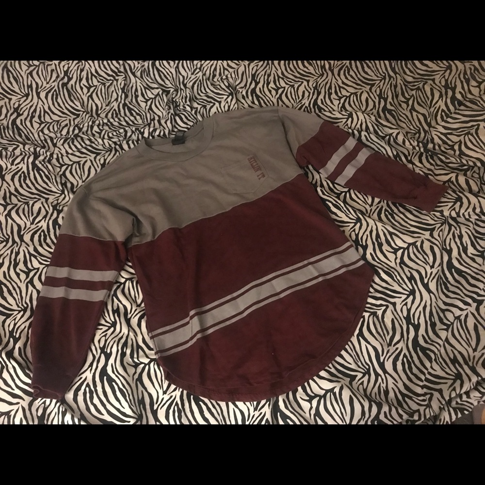 Rue 21 sweatshirt